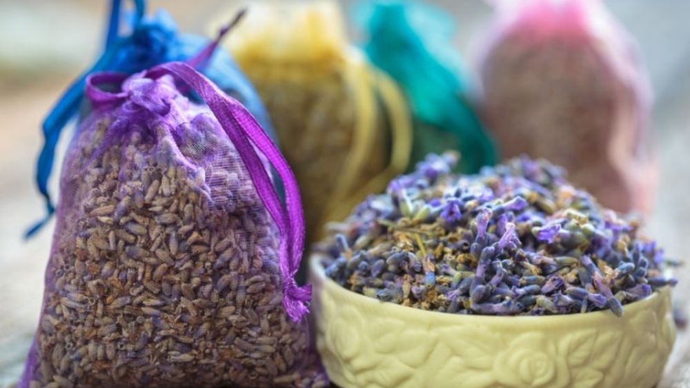 Cool Ideas to Put Scented Pouches Other Than in Closets